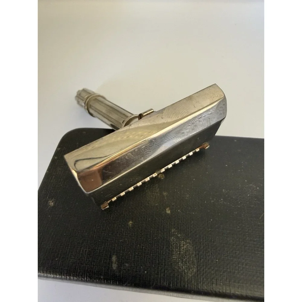 Vintage‎ GEM Micromatic Open Comb Safety Razor USA w Case Pat 1769280 Set